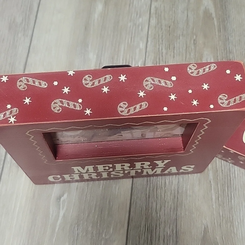NWOT Two Red Wooden Merry Christmas Frames Gold Glitter